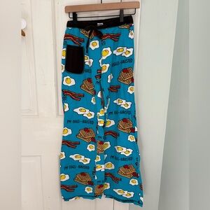 LazyOne “I’m Eggs-hausted” Bacon Eggs Pajama Pants – Women’s Small 100% Cotton